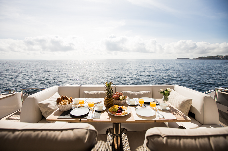 charter yacht serving breakfast