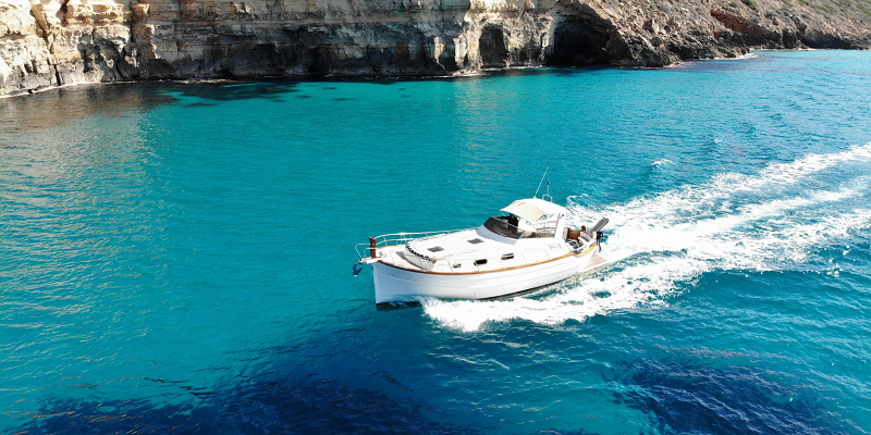 ALMA_DayBoat_Mallorca_Charter_underway
