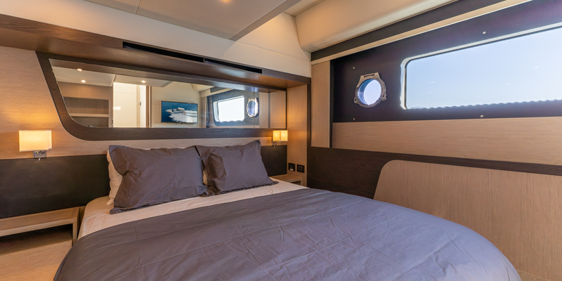 Absolute_47_yacht_tres_amigos_charter_mallorca_cabin_double_bed