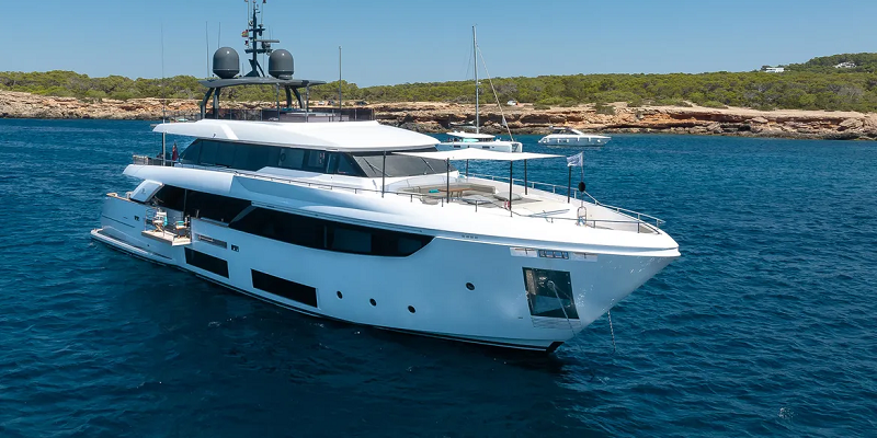 Navetta 33 ACQUA exterior view