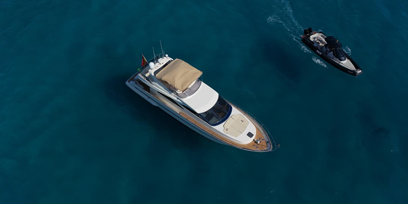 Astondoa_72_Lady_Elbaum_yacht_charter_mallorca_exterior_view