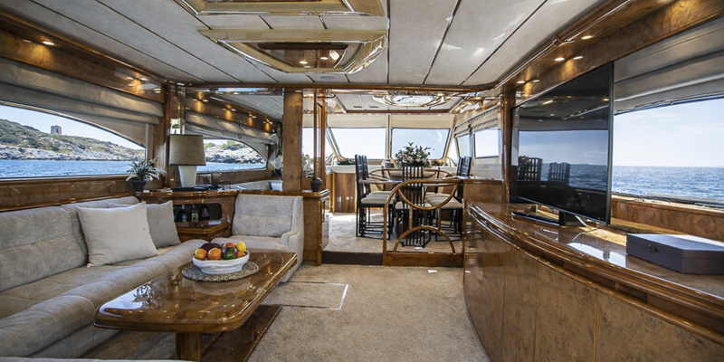 Astondoa_72_Lady_Elbaum_yacht_charter_mallorca_saloon