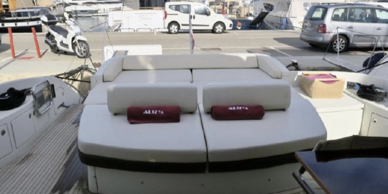 Azimut 68 yacht for sale sunbathing cushions