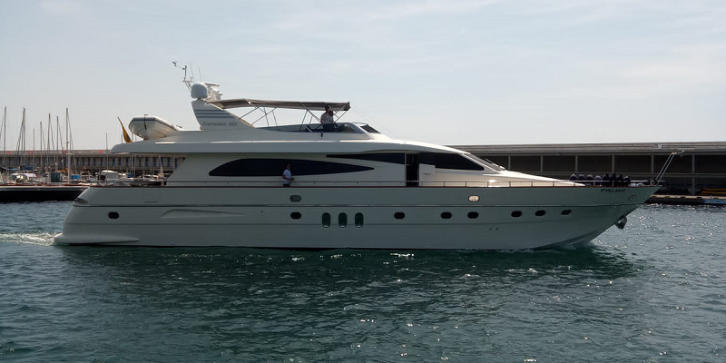 Canados 86 Kitty Kat yacht for charter in Mallorca exterior view 3