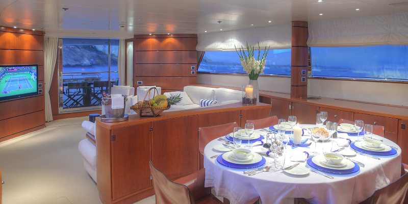 Charter Yacht Carom interior dining