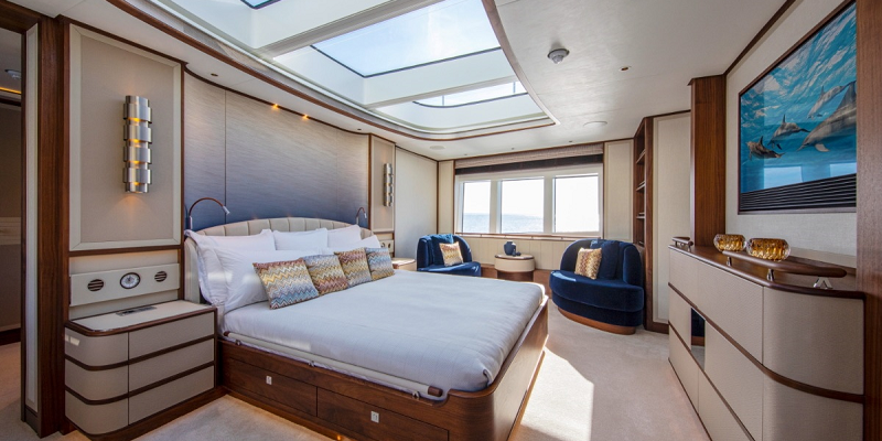 Yacht Cabins on Delta One charter yacht