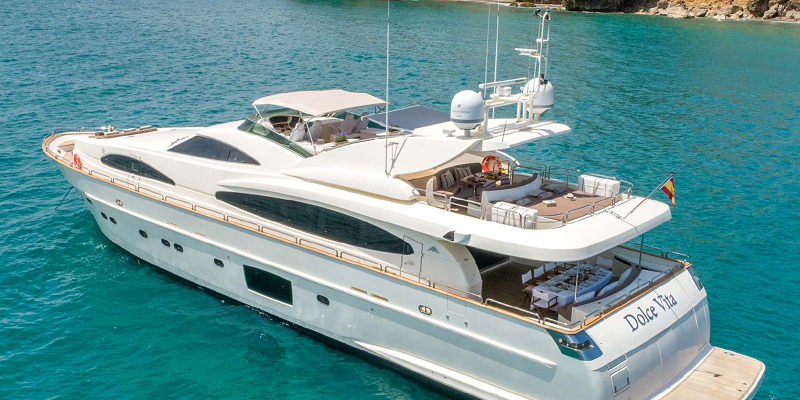 Dolce-Vita-II-Astondoa-102-luxury-yacht-charter-Balearics-Exterior