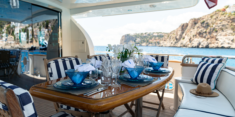 Ehthele_Elegance_78_Yacht_Charter_Andratx_aft_dining