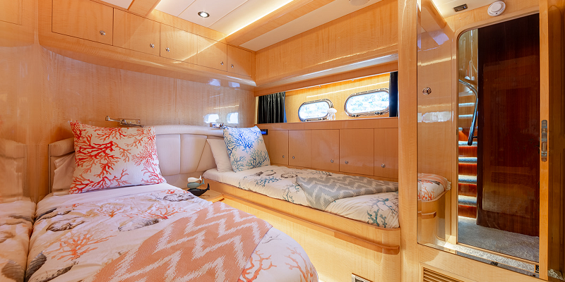 Ehthele_Yacht_Charter_Andratx_twin_double_cabin