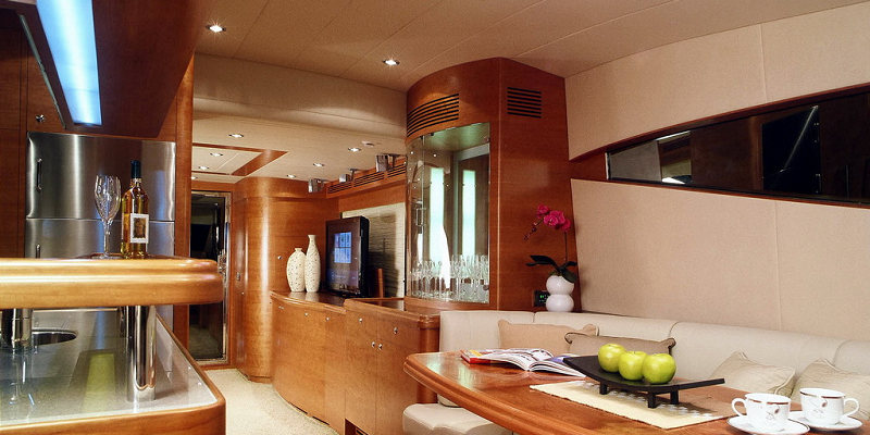 Elegance68-Mi-Amore-yacht-charter-Mallorca-interior-table