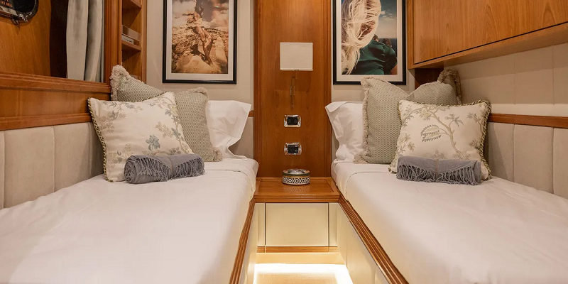 Essoess_Yacht_Charter_Mallorca_Twin_Cabin_View