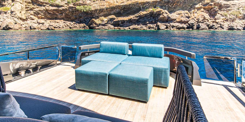 Explorer 62_Exterior View_yacht_charter_Mallorca_seating