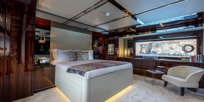 Figurati Riva 34m yacht charter Mallorca cabin