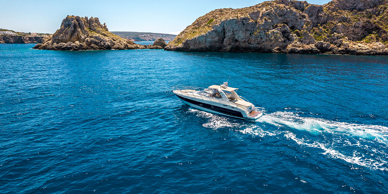 Gin Tonic aerial view boat charter Mallorca