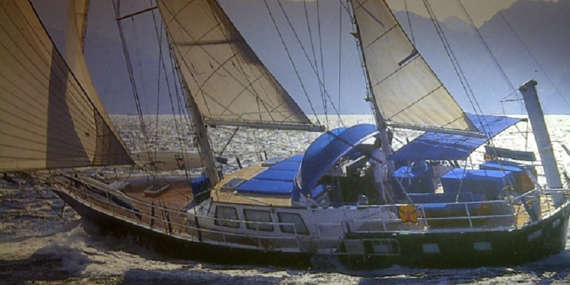 Gran-Atalaya-Classic-Sailing-Yacht-Charter-Mallorca-Majorca-Sails