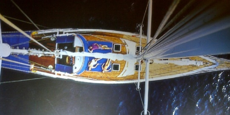 Gran-Atalaya-Classic-Sailing-Yacht-Charter-Mallorca-Majorca-aerial