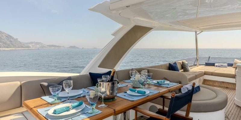 La Nonno Sunseeker_Yacht Charter Mallorca_spacious flybridge