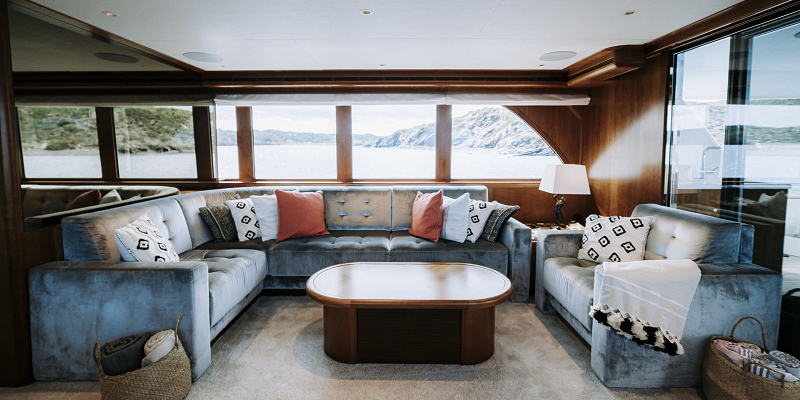 Mulder Yacht Charter Saloon view