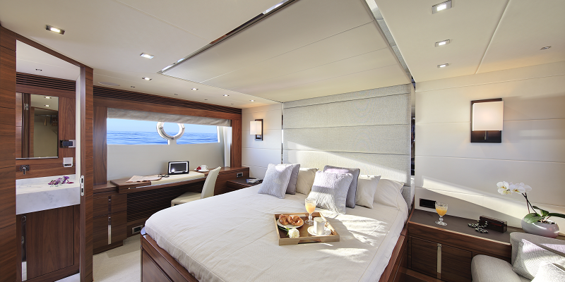 Yacht charter sunseeker sport cabin photo