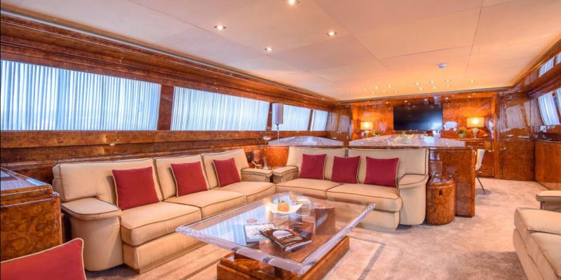 Mondomarine_120_saloon