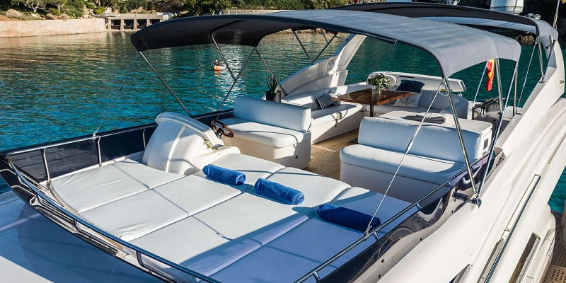 Spacious flybridge on yacht Mr Corn Mallorca