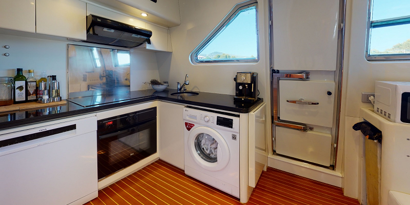 Paladio yacht charter galley Mallorca