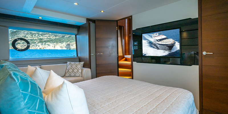 Princess 68 Zen yacht charter Mallorca cabin