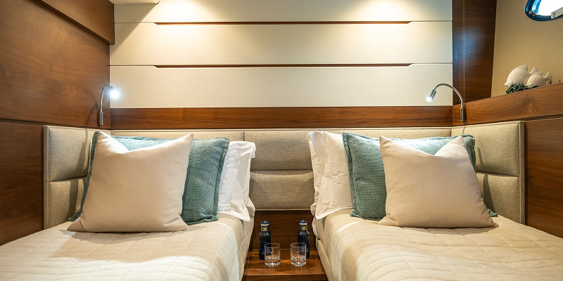 Princess 68 Zen yacht charter Mallorca twin cabin 3