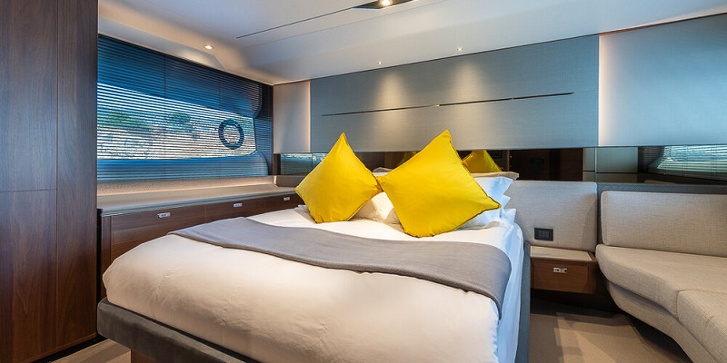 Princess60-Aquavista-yacht-charter-mallorca-cabin-2