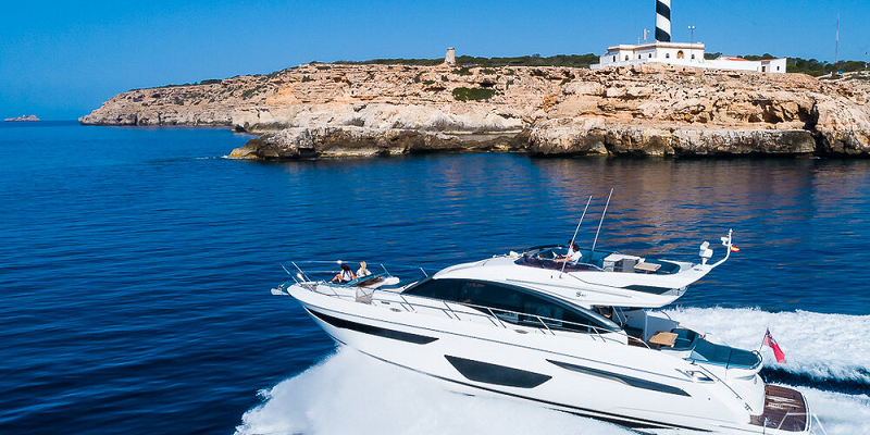 Princess60-Aquavista-yacht-charter-mallorca-underway