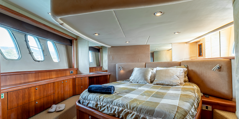 Pure Indulgence yacht charter mallorca Sunseeker Manhattan 50 cabin lamprell marine