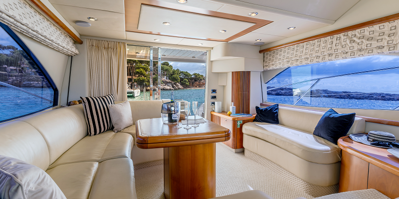 Pure Indulgence yacht charter mallorca Sunseeker Manhattan 50 saloon