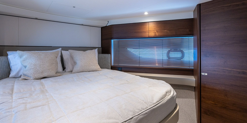 VIP cabin Yacht Seven