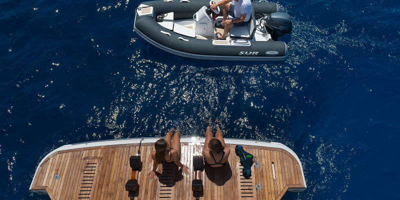 Bathing platform and tender on Yacht SEVEN