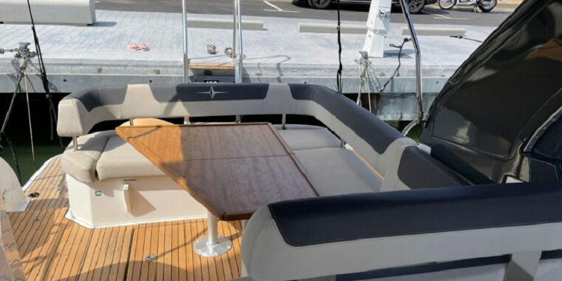 Sunrise I Bavaria Sport 330 Dining Deck Charter Boat Mallorca