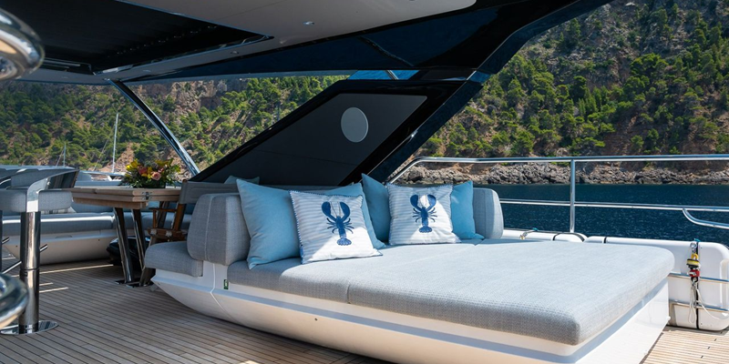 Photo showing the sunbathing area of the yacht Haley Jane.