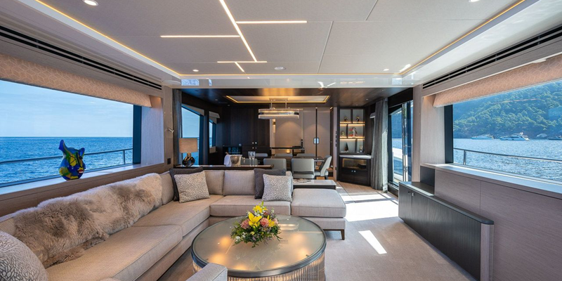 Sunseeker 88 Hayey Jane yacht for charter in Soller Mallorca gorgeous saloon area