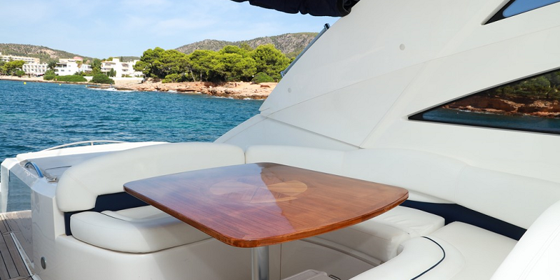 Targa52_Smas_Boat For Sale Table