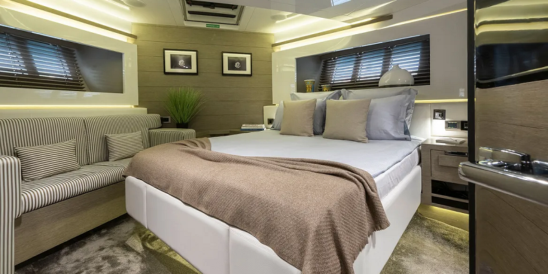 Tomi_Pearl_Charter_Mallorca_cabin_2