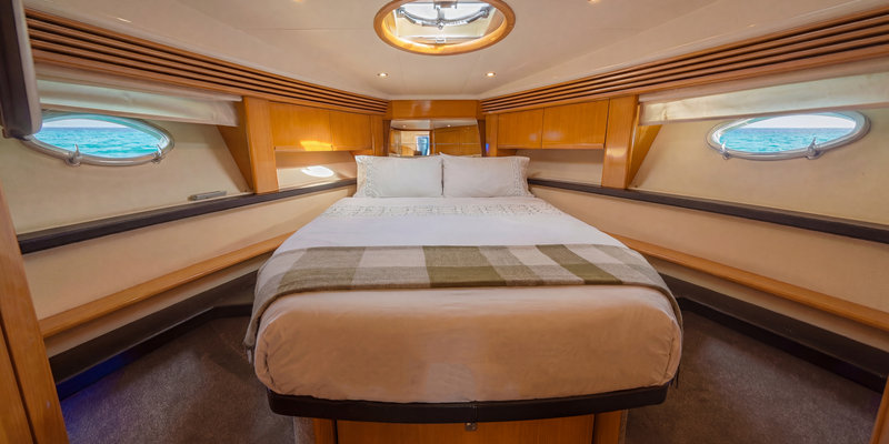 Toosh_Calanova_Yacht_Charter_Mallorca_Absolute_45_cabin