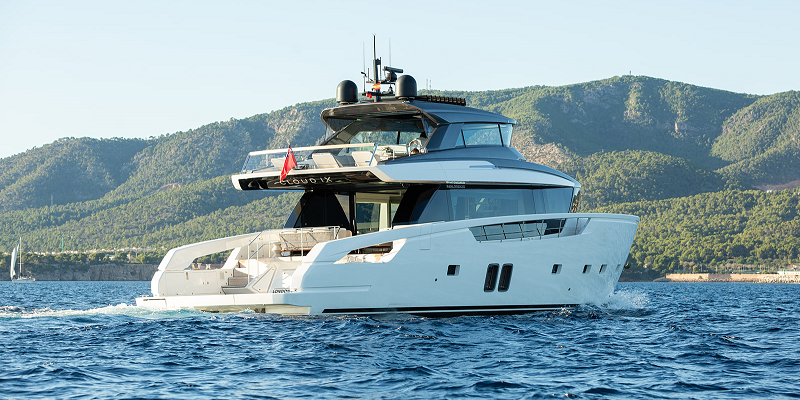 Exteior view of charter yacht Cloud IX San Lorenzo 76