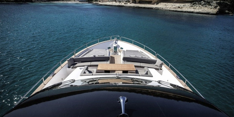 Yacht Charter Mallorca Sunseeker 28m High Energy G