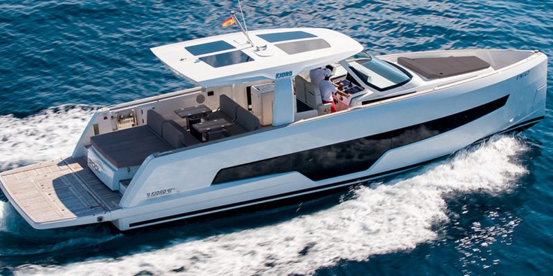 fjord-41-xl-pool-one-cruising