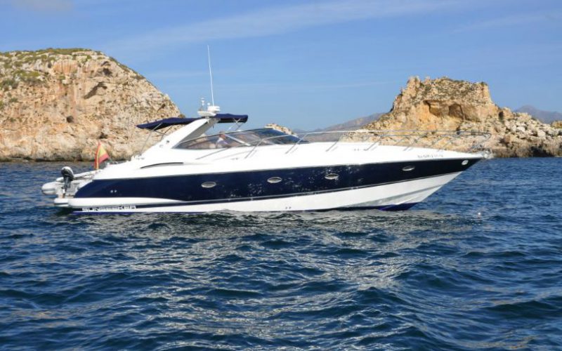 xfs-960x540-s80-blue-ice-starboard-side-for-web-0__sunseeker-camargue-44